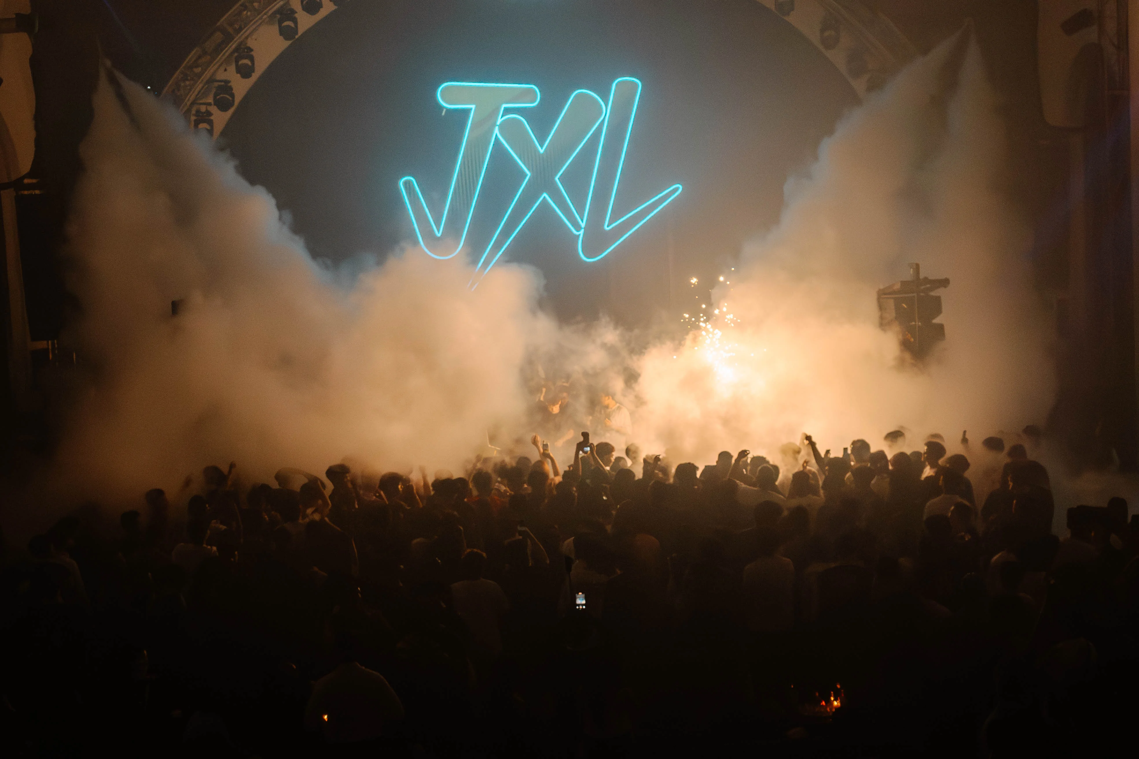 Welcome to Razzle Dazzle!